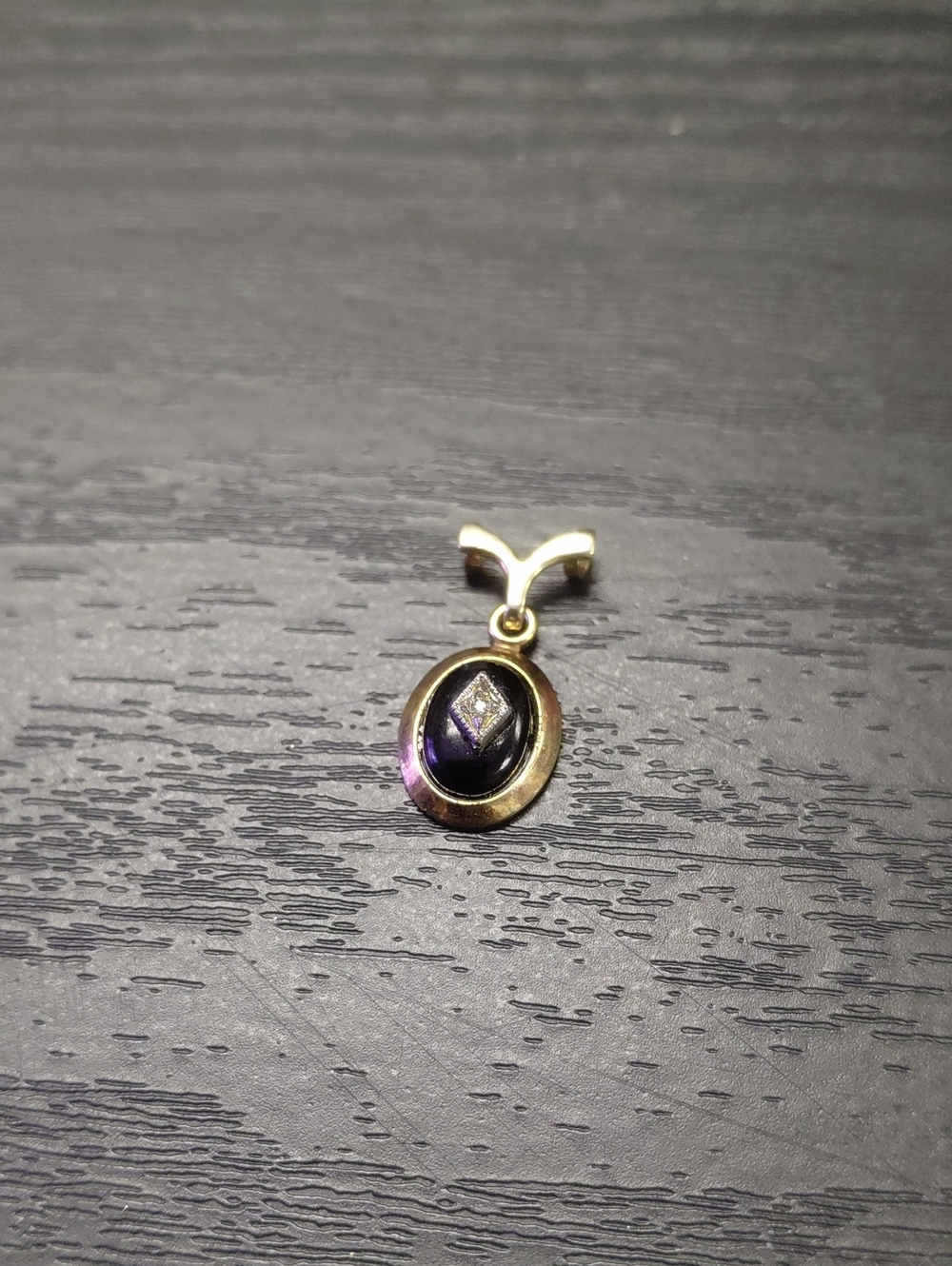 Black Onyx And Cz Art Deco Dainy Pendant In Brass